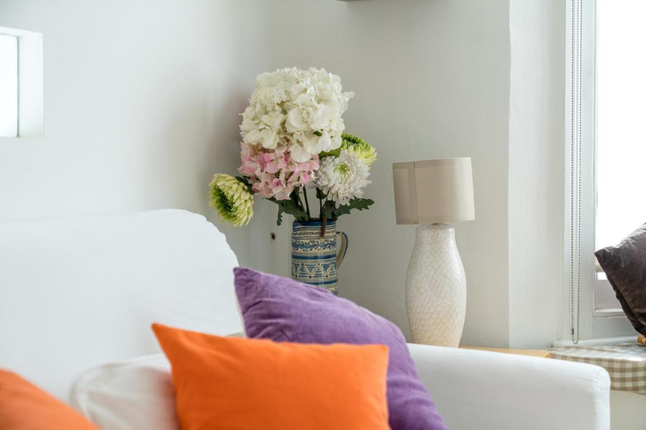 לונדון Captivating Apartment In Shepherds Bush מראה חיצוני תמונה