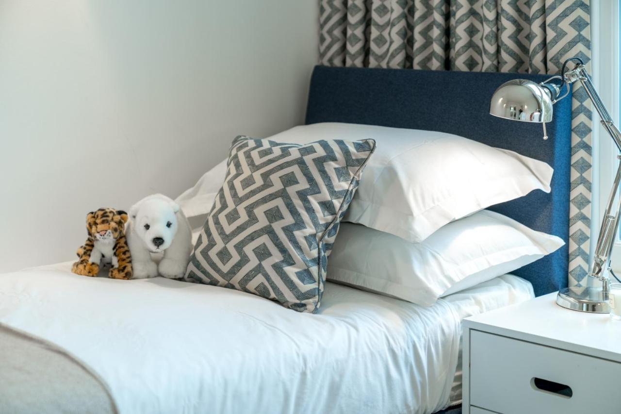 לונדון Captivating Apartment In Shepherds Bush מראה חיצוני תמונה